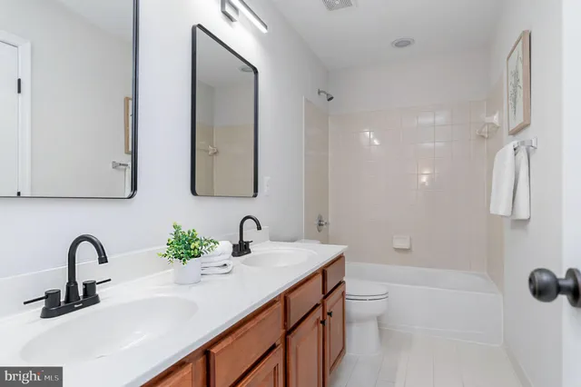 $595,000 | 2234 Henry Watts Loop, Woodbridge, VA 22191