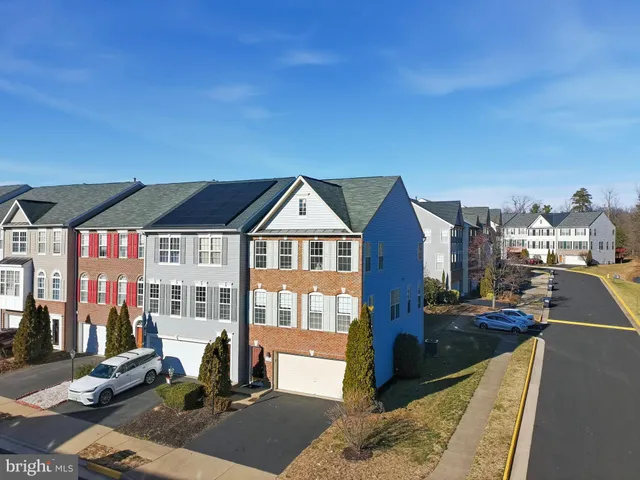 $595,000 | 2234 Henry Watts Loop, Woodbridge, VA 22191