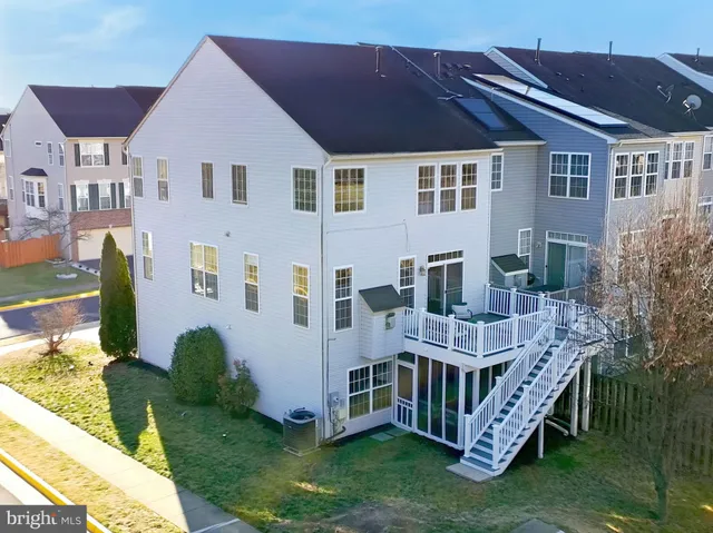 $595,000 | 2234 Henry Watts Loop, Woodbridge, VA 22191