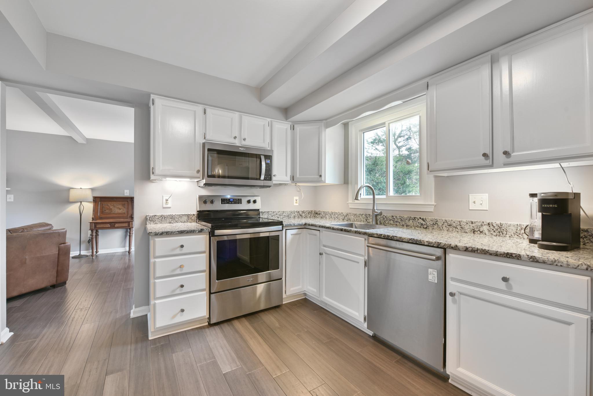 1152 Bandy Run Road Herndon, VA 20170 - Photo 9 of 29 Gallery Image 9