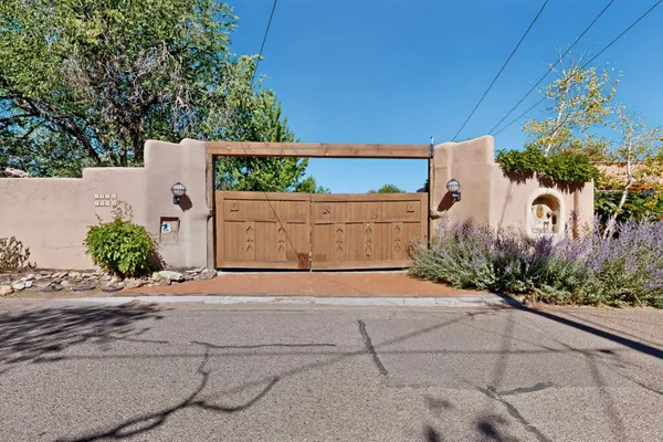 $475,000 | 230 Irvine Street, Unit A, Santa Fe, NM 87501