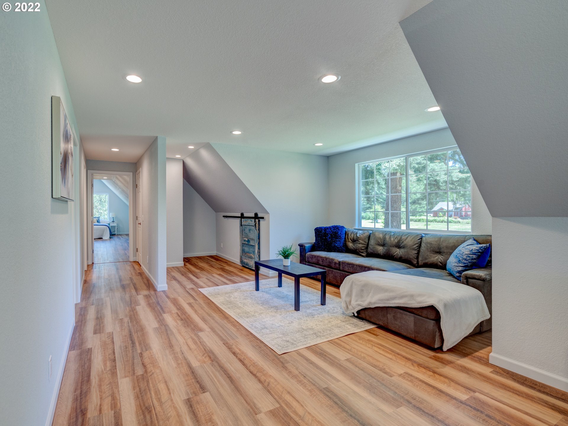 88832 Knight Road Veneta, OR 97487 - Photo 17 of 32 Family Room