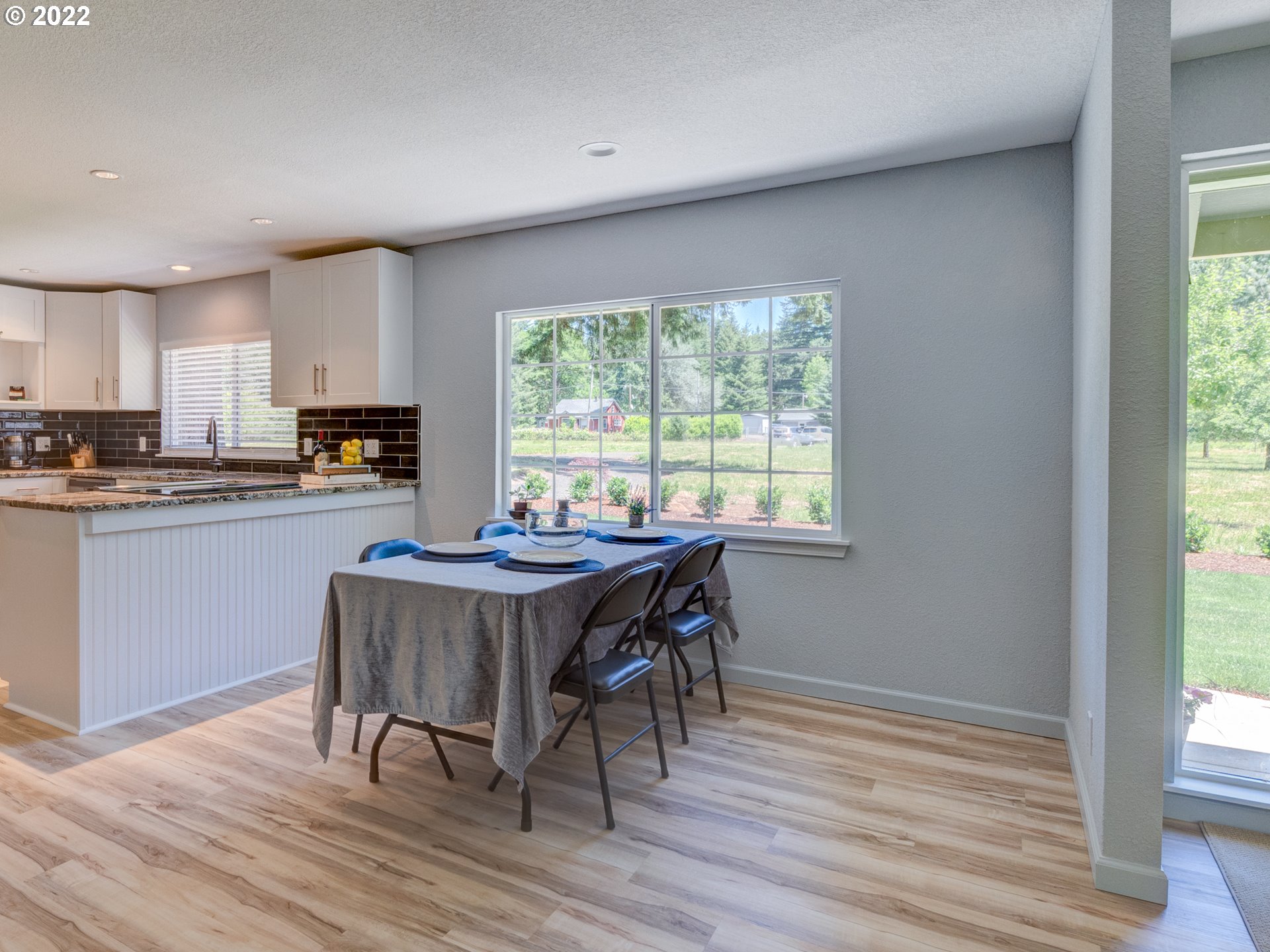 88832 Knight Road Veneta, OR 97487 - Photo 9 of 32 Dining Room
