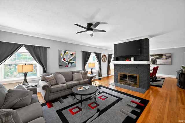 $415,000 | 447 Edgewater Drive, Mishawaka, IN 46545