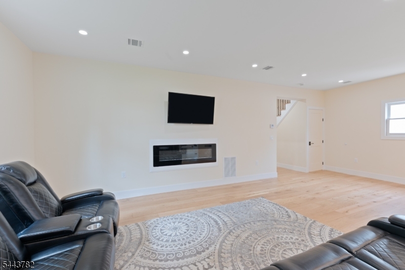 382 River Road Phillipsburg, NJ 08865 - Photo 8 of 30