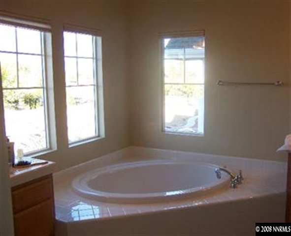 1325 Waterloo Drive Reno, NV 89509 - Photo 4 of 5 Photo 4