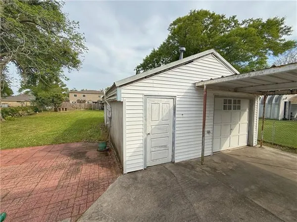 $179,000 | 122 Destrehan Drive, Destrehan, LA 70047