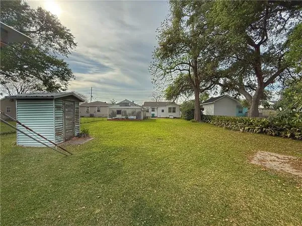 $179,000 | 122 Destrehan Drive, Destrehan, LA 70047