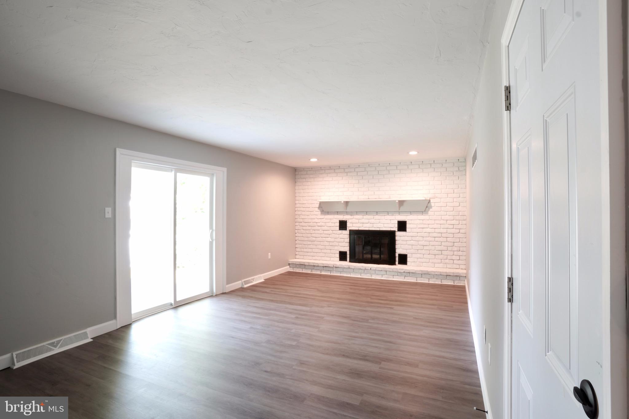 2431 Opal Road York, PA 17408 - Photo 9 of 43 Gallery Image 9