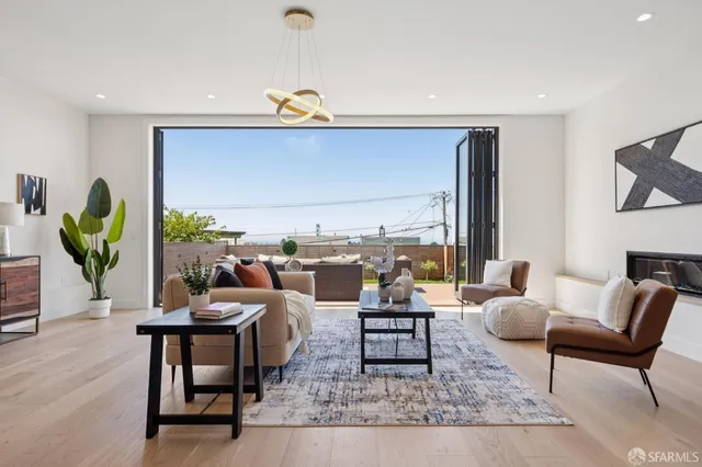 $2,699,000 | 2015 16th Avenue, San Francisco, CA 94116