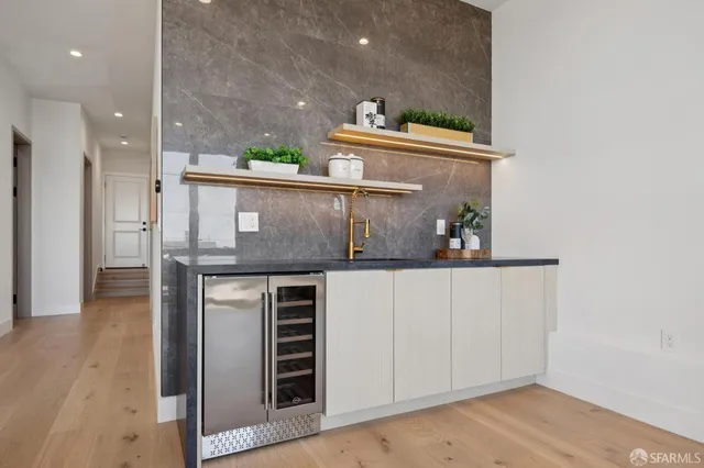 $2,699,000 | 2015 16th Avenue, San Francisco, CA 94116