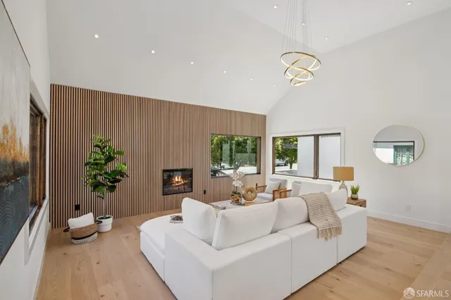 $2,699,000 | 2015 16th Avenue, San Francisco, CA 94116