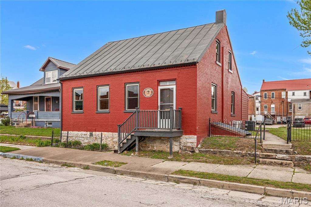 117 East 5th Street Hermann, MO 65041 - Photo 2 of 41