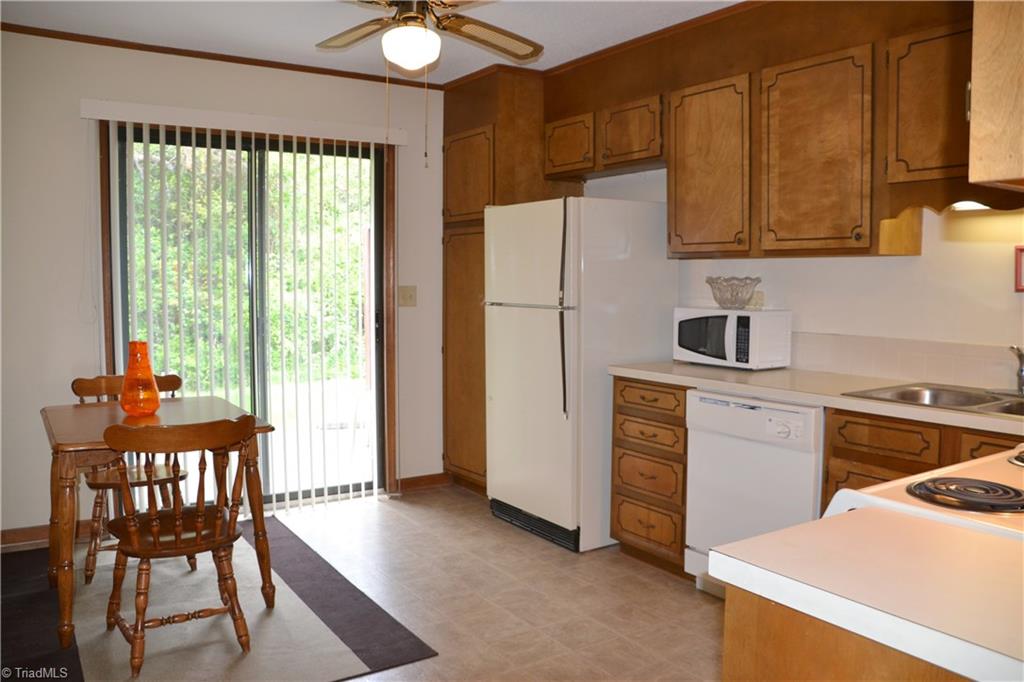 3129 Rockingham Road High Point, NC 27265 - Photo 4 of 16