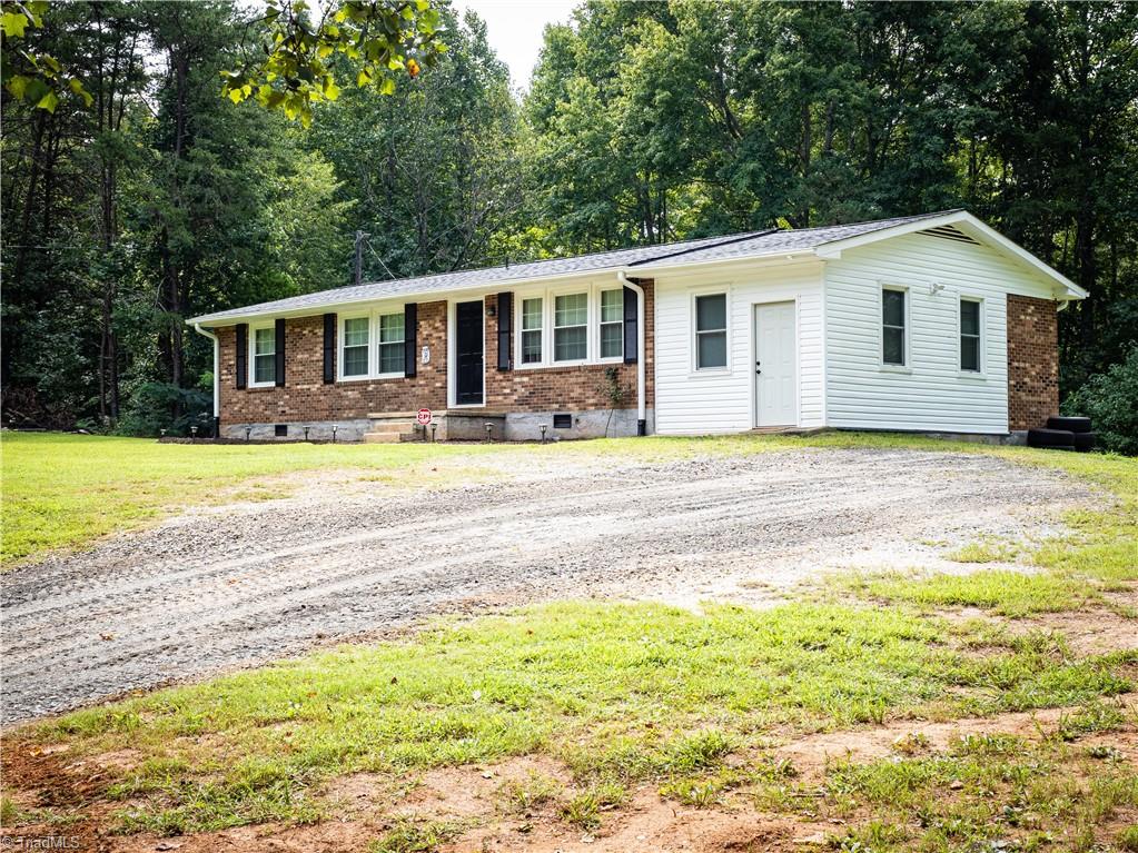 584 Danbury Bridge Road Madison, NC 27025 - Photo 2 of 26 Gallery Image 2