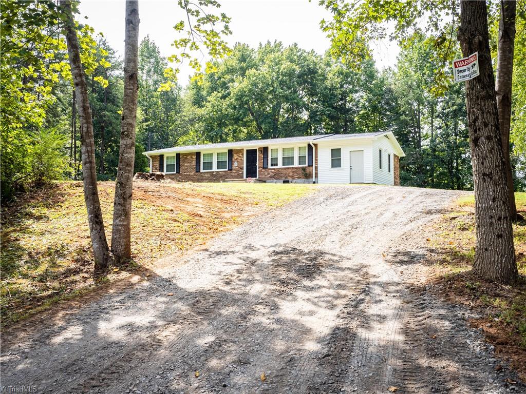 584 Danbury Bridge Road Madison, NC 27025 - Photo 3 of 26 Gallery Image 3