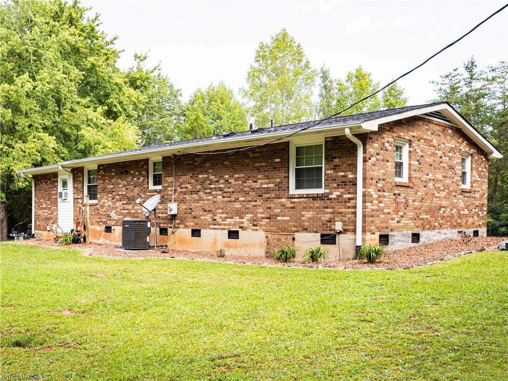 584 Danbury Bridge Road Madison, NC 27025 - Photo 22 of 26 Back