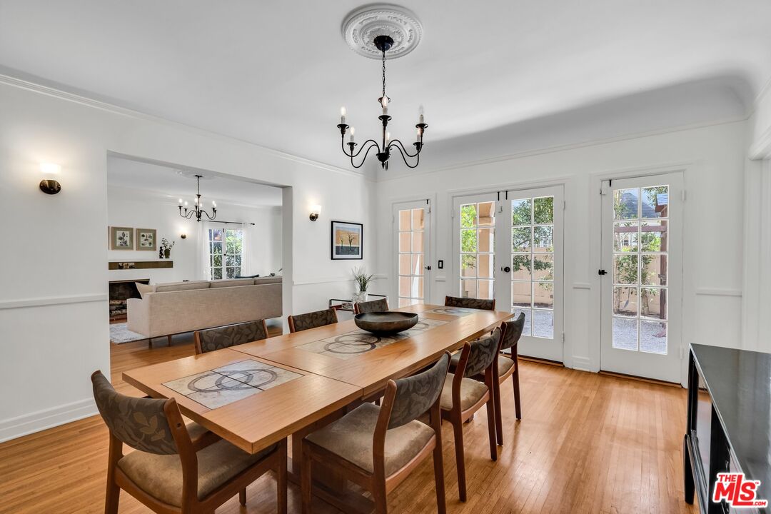 1709 Buckingham Road Los Angeles, CA 90019 - Photo 12 of 69 Gallery Image 12
