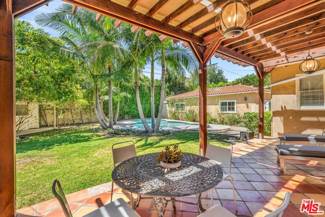 1709 Buckingham Road Los Angeles, CA 90019 - Photo 55 of 69 Gallery Image 55