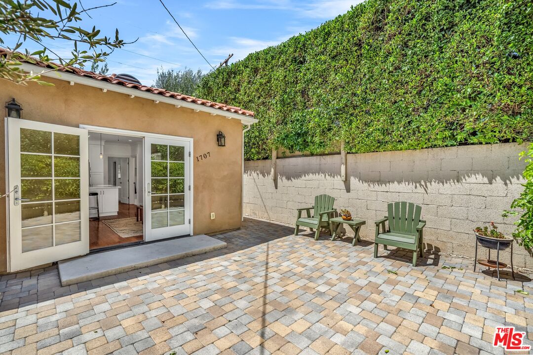 1709 Buckingham Road Los Angeles, CA 90019 - Photo 58 of 69 Gallery Image 58