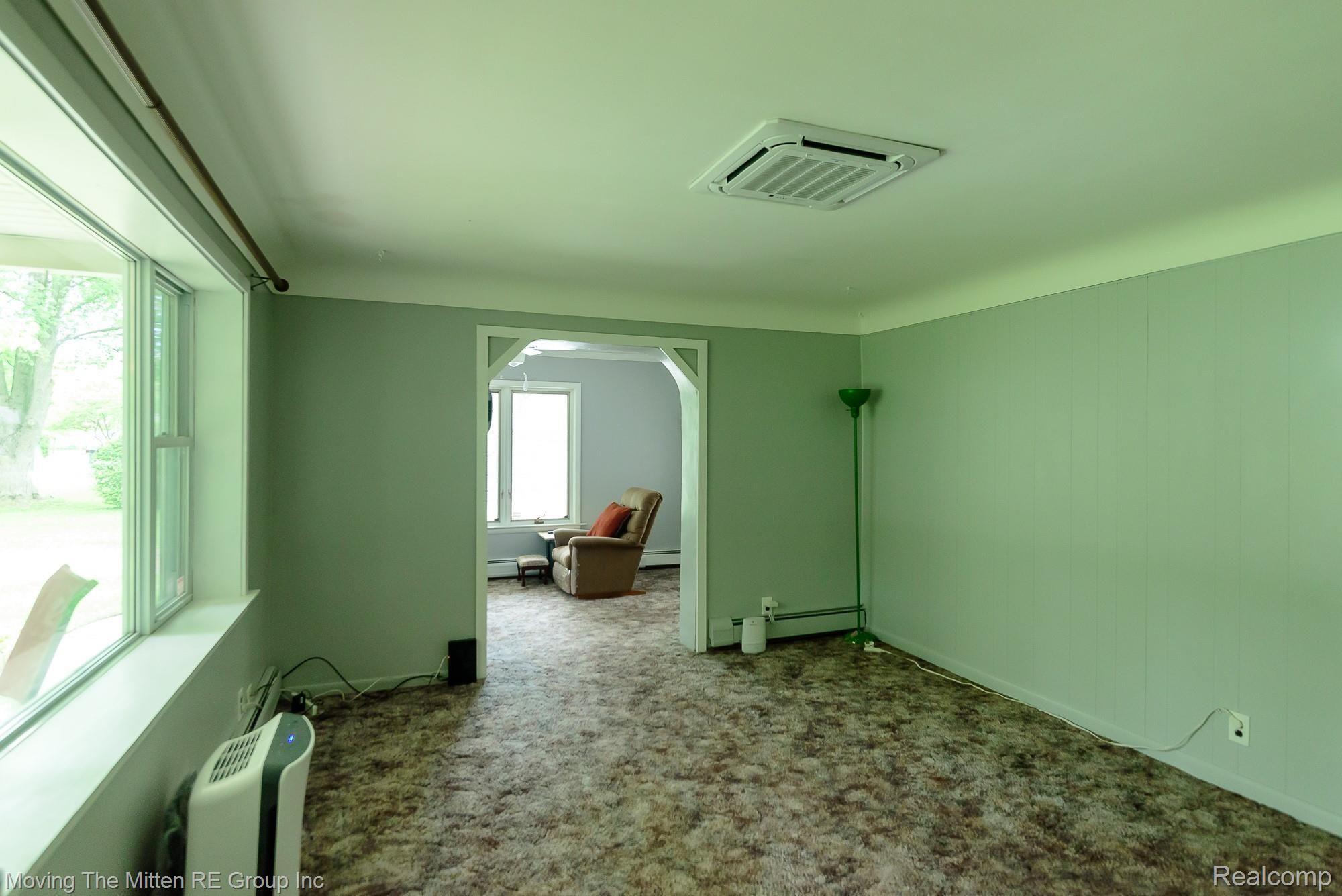841 Savage Road Belleville, MI 48111 - Photo 17 of 49 15.jpg