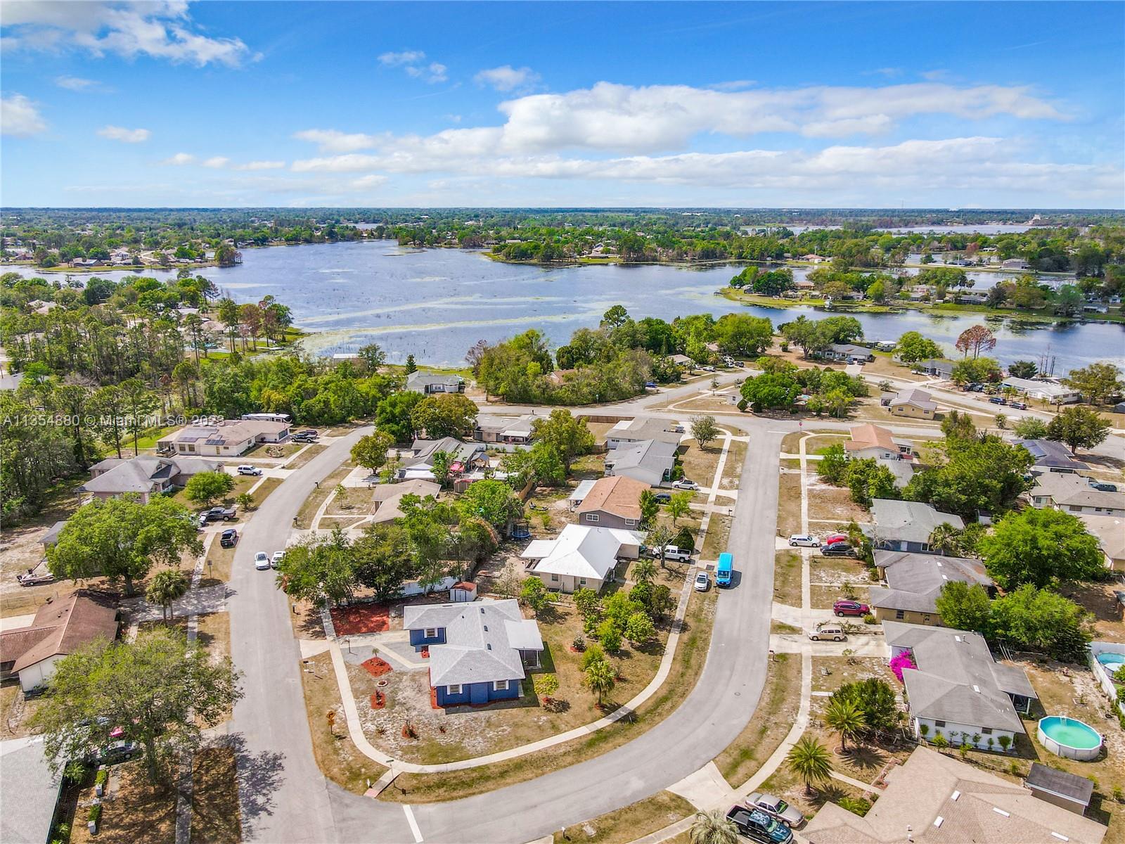 2732 Canal Road Deltona, FL 32738 - Photo 11 of 40 Gallery Image 11