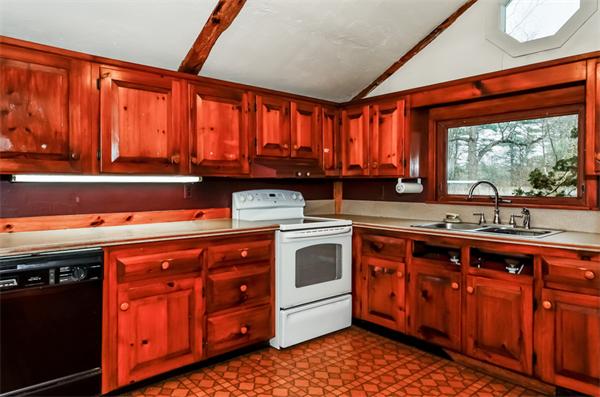 674-678 First Parish Road Scituate, MA 02066 - Photo 2 of 25 Gallery Image 2