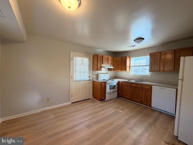 3908 7th Street North Beach, MD 20714 - Photo 4 of 11 Kitchen