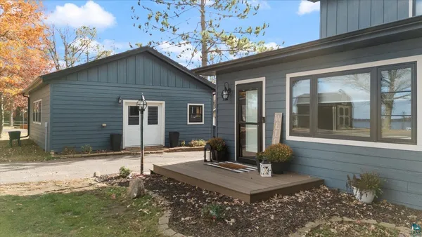 $769,900 | 36318 Lakeland Road, Sturgeon Lake, MN 55783