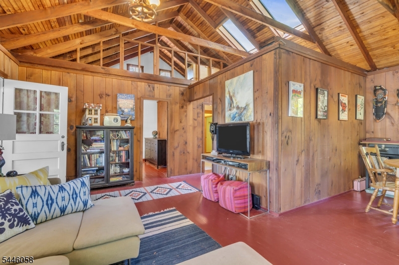 22 Ithanell Road Hopatcong, NJ 07843 - Photo 11 of 27 Gallery Image 11