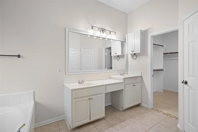 $414,000 | 11841 Moorhen Circle, Fort Worth, TX 76244