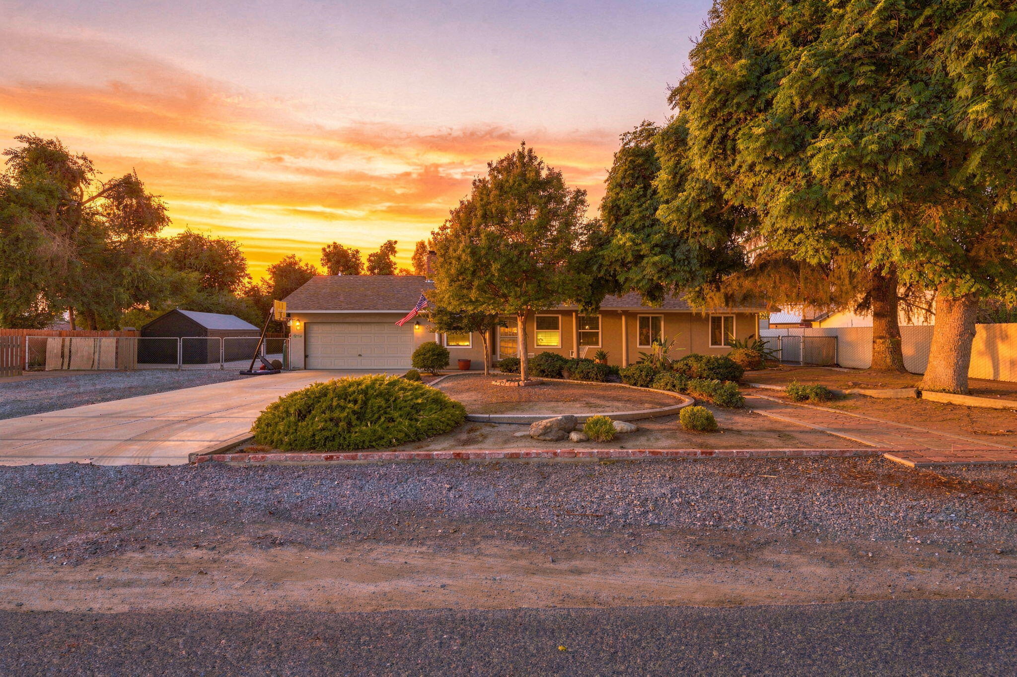 351 South Cornucopia Road Exeter, CA 93221 - Photo 3 of 54 1-351_S_Cornucopia_Rd_-_Exeter_CA_000
