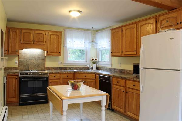 184 Winchester Road Northfield, MA 01360 - Photo 5 of 30