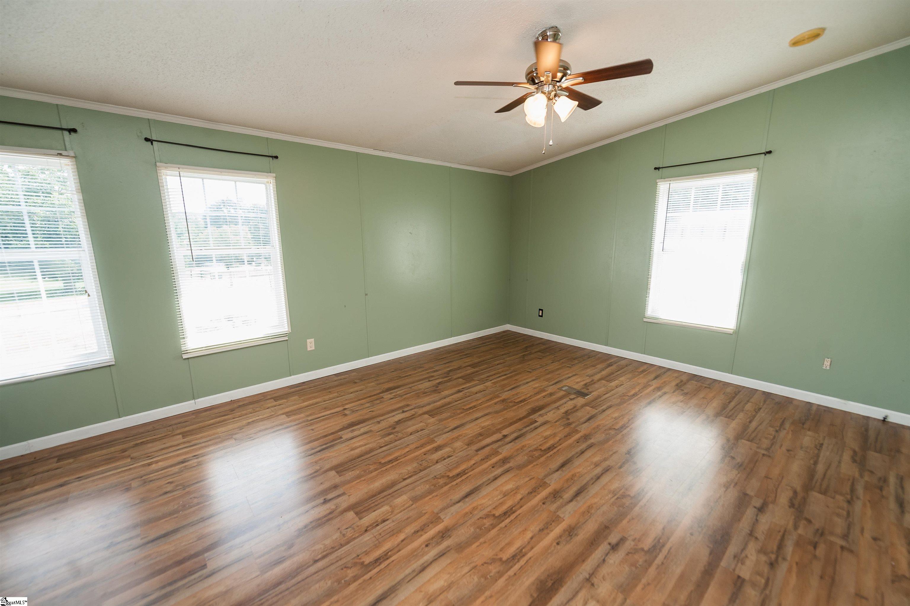 302 Langley Road Travelers Rest, SC 29690 - Photo 17 of 35