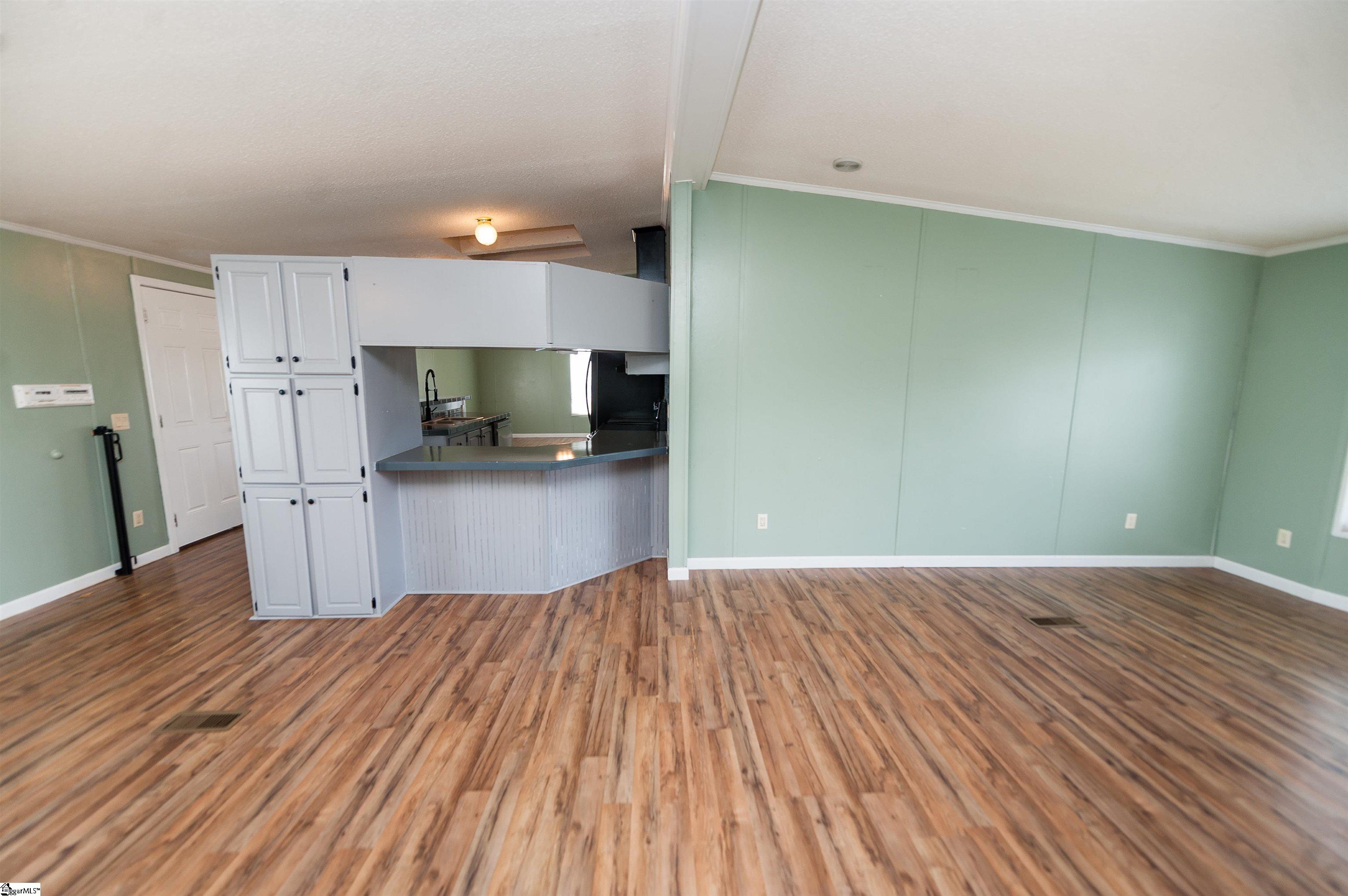 302 Langley Road Travelers Rest, SC 29690 - Photo 7 of 35
