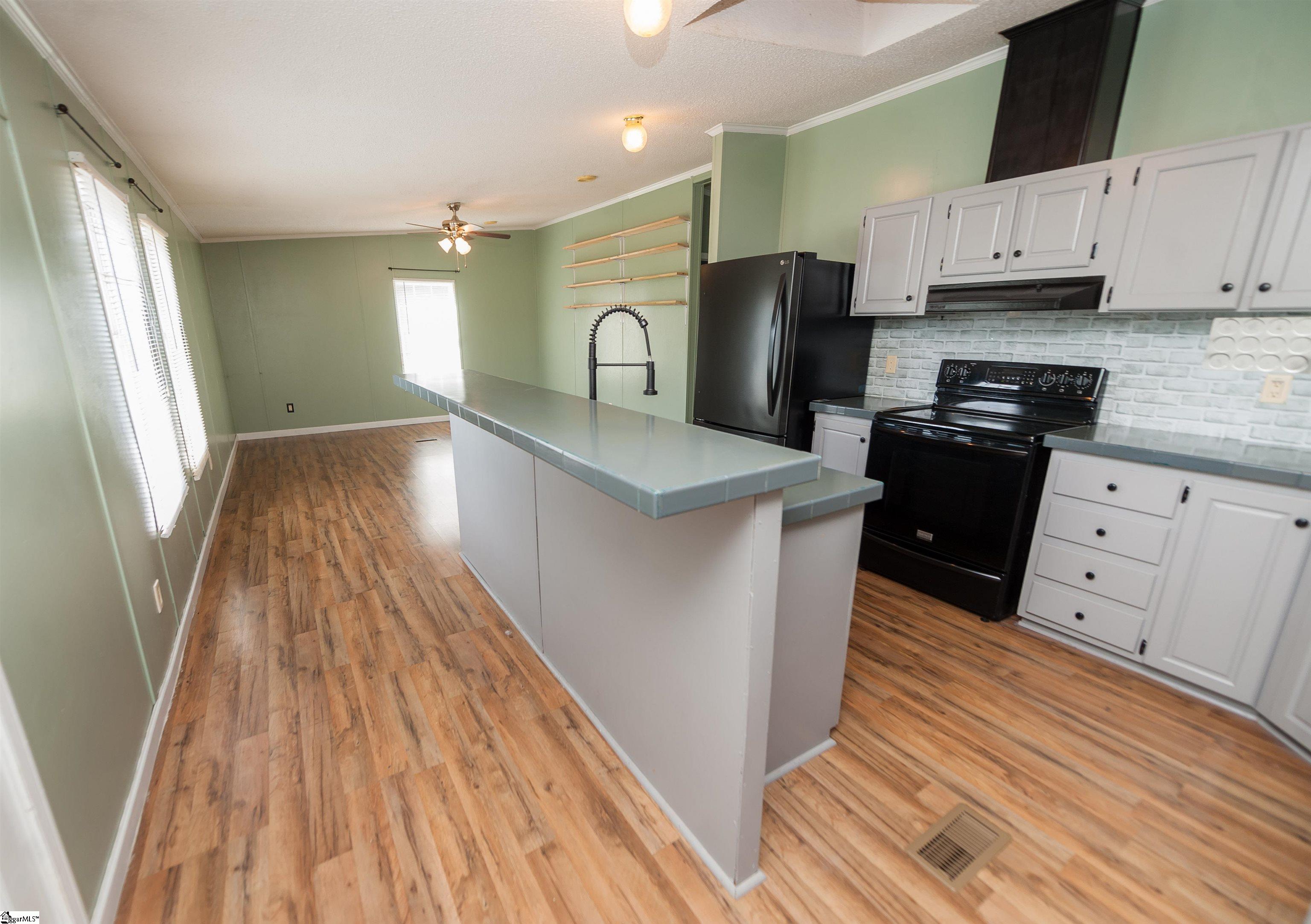 302 Langley Road Travelers Rest, SC 29690 - Photo 9 of 35