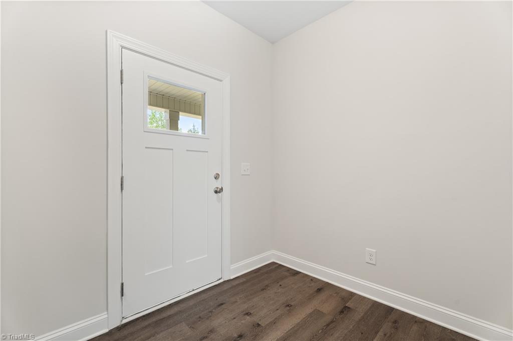 1548 South Peace Haven Road Clemmons, NC 27012 - Photo 5 of 37