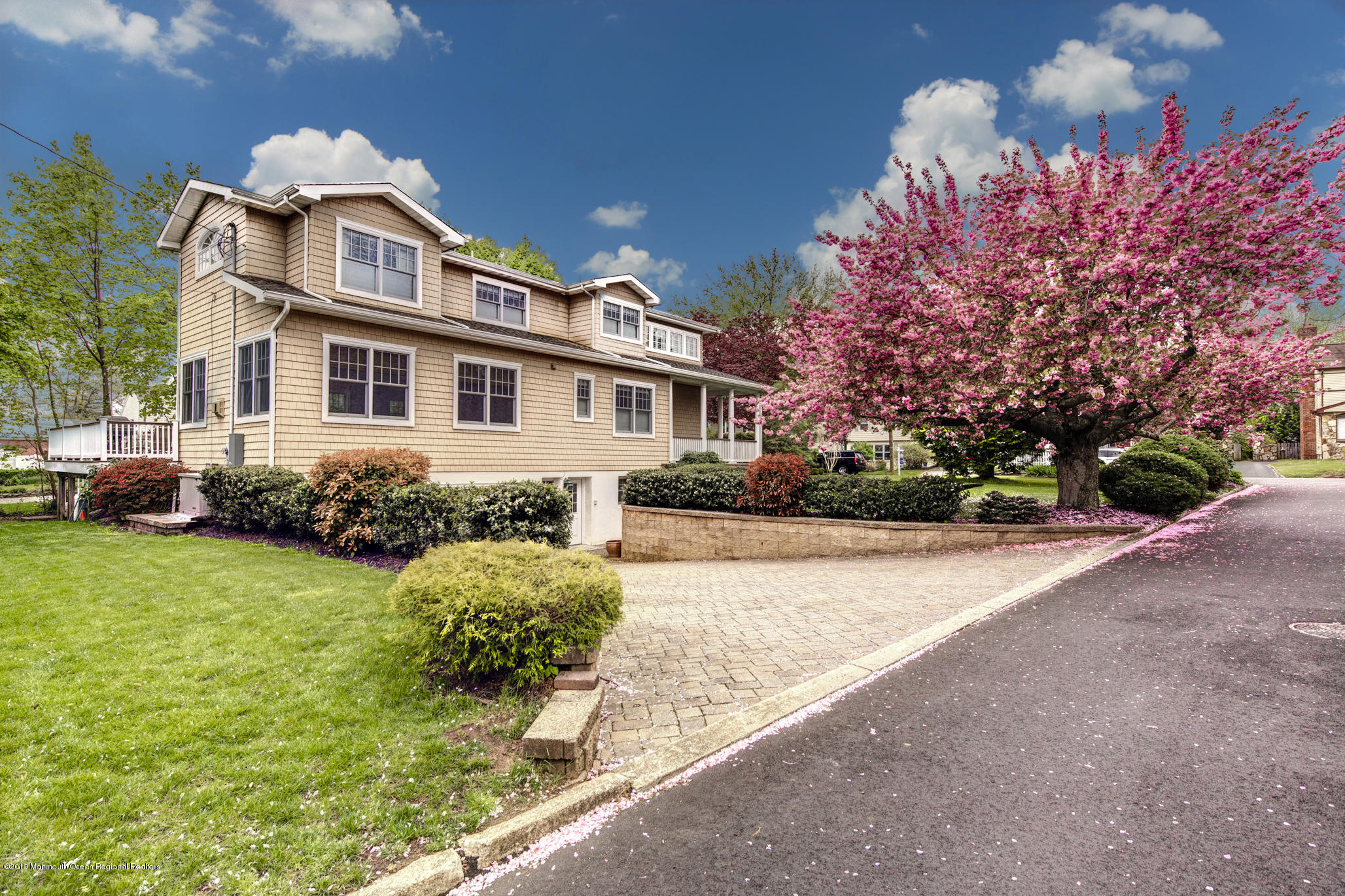 79 Ave Of Two Rivers Rumson, NJ 07760 - Photo 29 of 32 06_79 Ave of Two Rivers-14