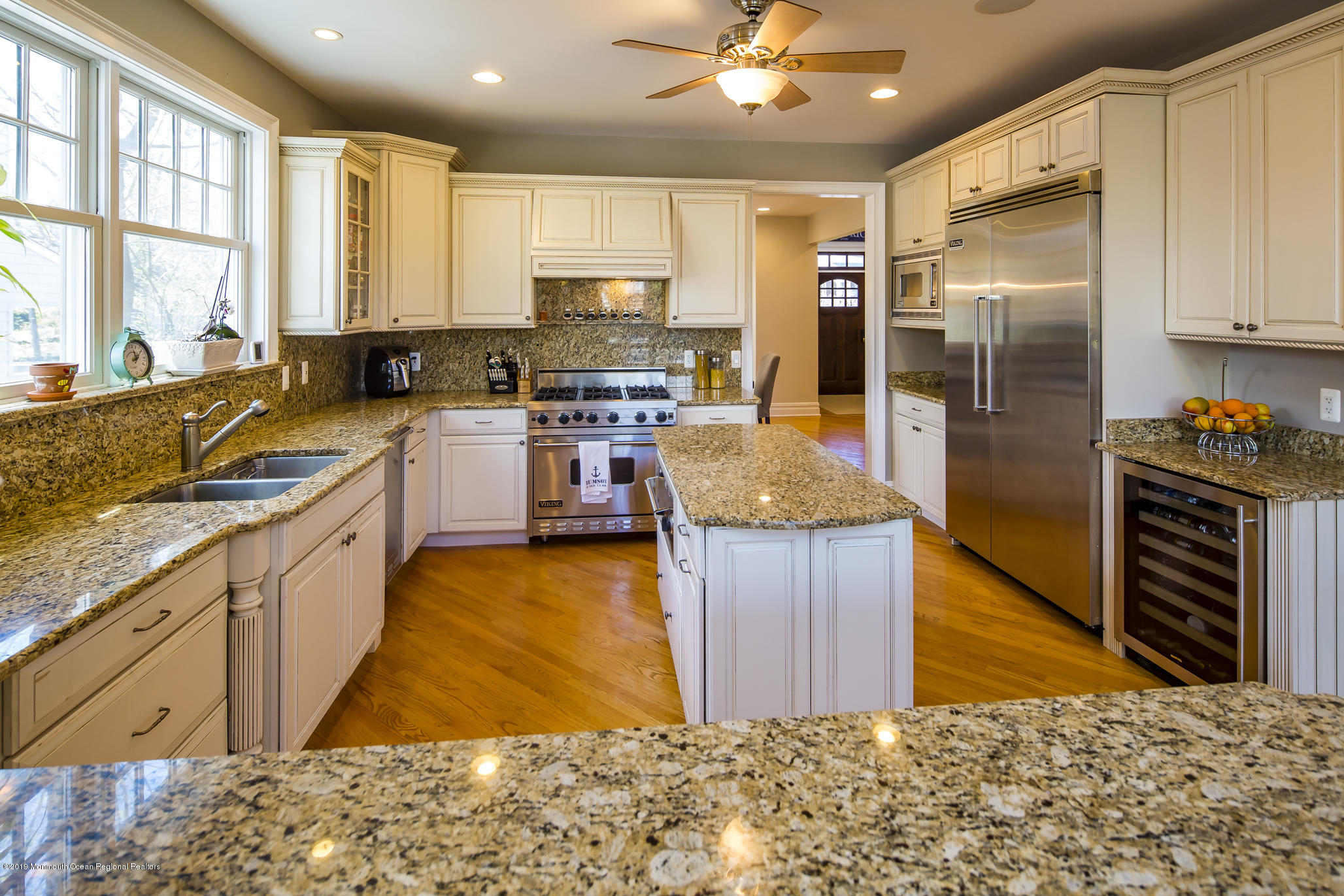 79 Ave Of Two Rivers Rumson, NJ 07760 - Photo 4 of 32 17_Kitchen-7