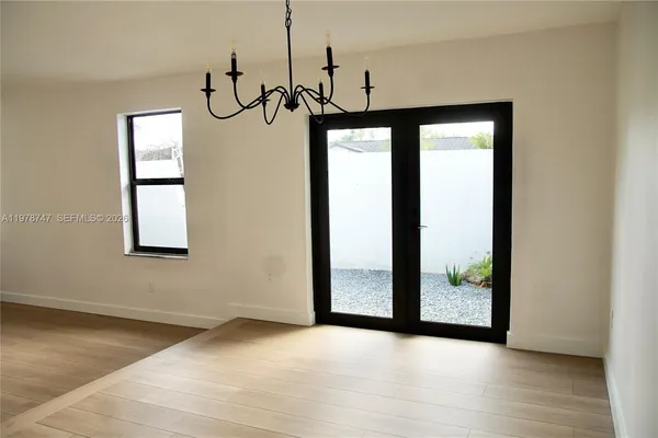 a view interior of a house with an entryway