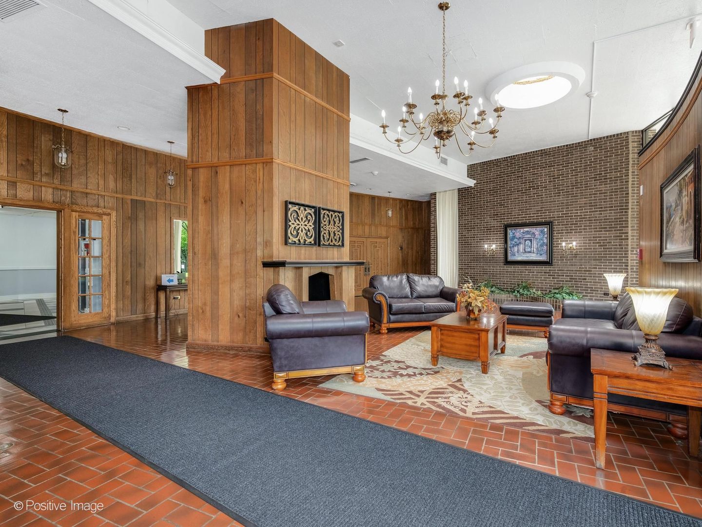 40 North Tower Road, Unit 5A Oak Brook, IL 60523 - Photo 4 of 29