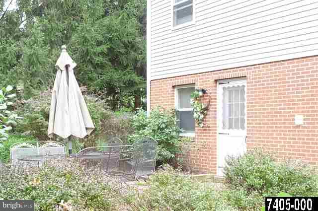 27 Manor Road York, PA 17403 - Photo 16 of 19 Gallery Image 16