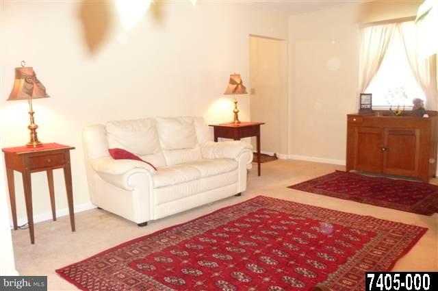 27 Manor Road York, PA 17403 - Photo 3 of 19 Gallery Image 3