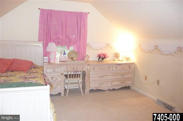 27 Manor Road York, PA 17403 - Photo 8 of 19 Gallery Image 8