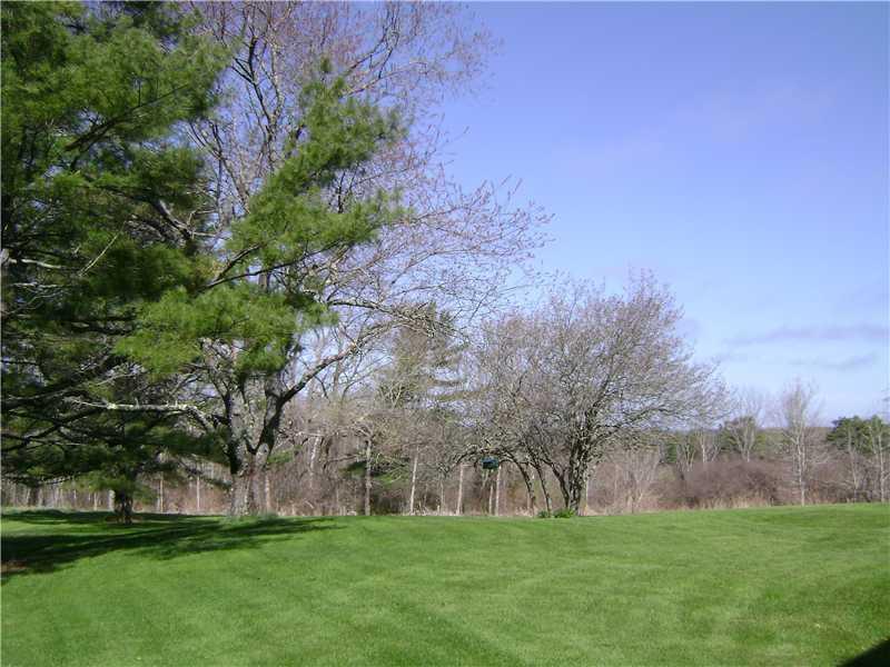 21 Ridgeview Drive Thomaston, ME 04861 - Photo 3 of 8 Yard/Garden.