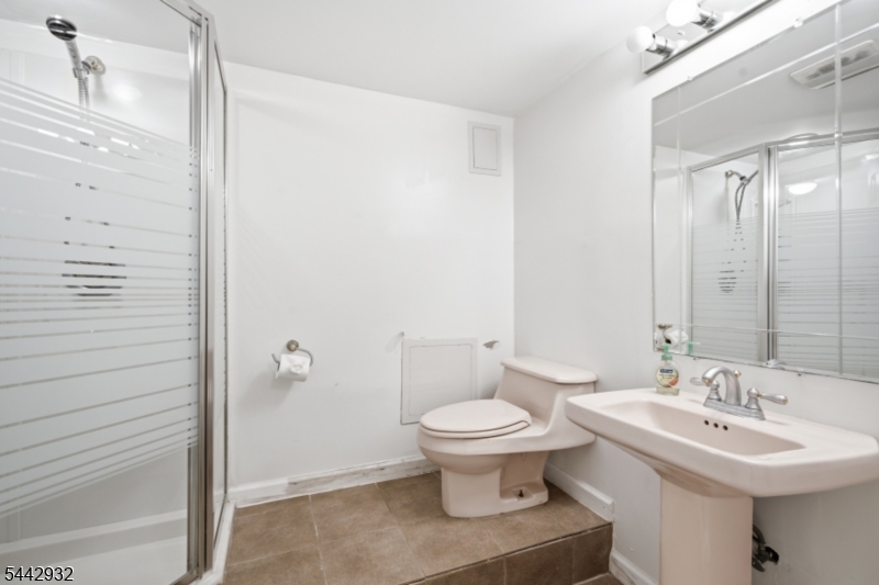 37 Continental Road Morris Plains, NJ 07950 - Photo 33 of 42