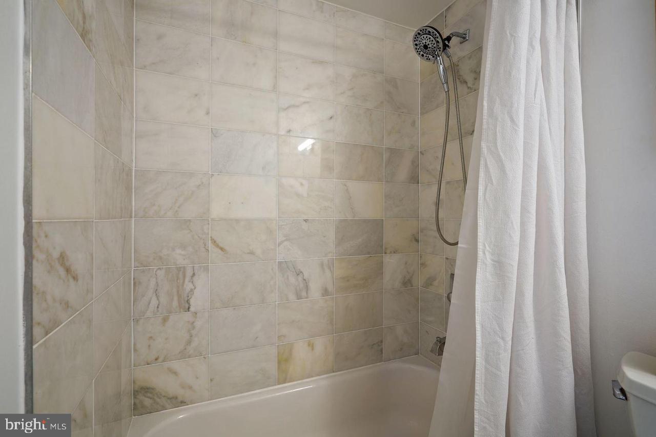 1211 G Street Southeast, Unit 1 Washington, DC 20003 - Photo 15 of 25