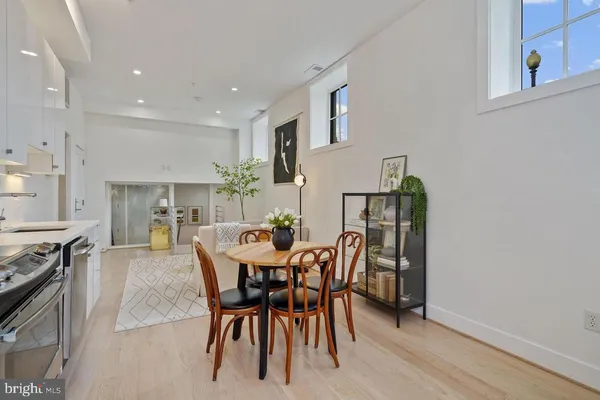 $2,400 | 1211 G Street Southeast, Unit 1, Washington, DC 20003