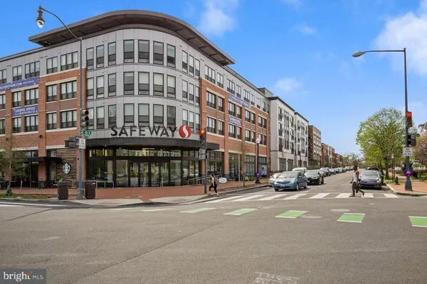 $2,400 | 1211 G Street Southeast, Unit 1, Washington, DC 20003