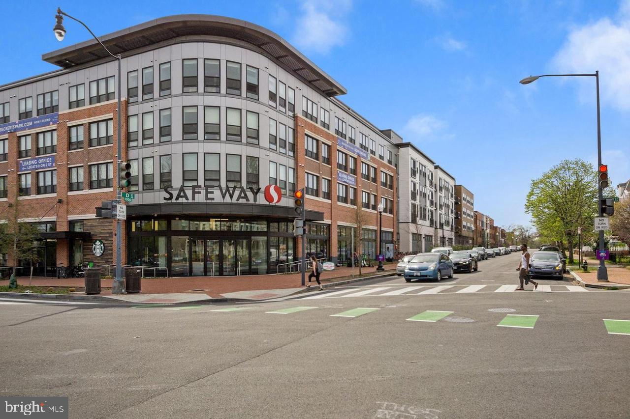 1211 G Street Southeast, Unit 1 Washington, DC 20003 - Photo 22 of 25